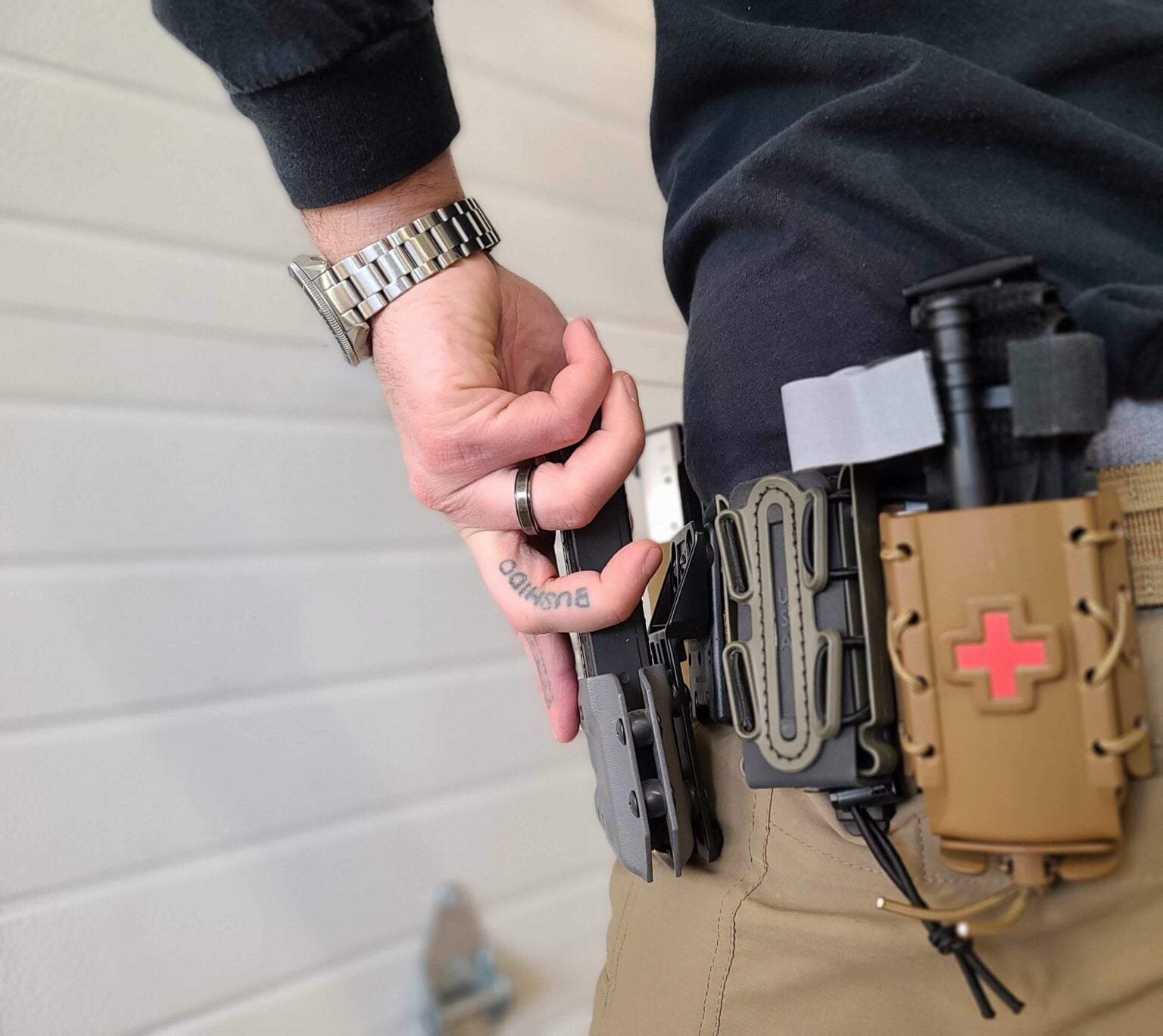 Ridgeline Drop with AR 15 Magazine Carrier.