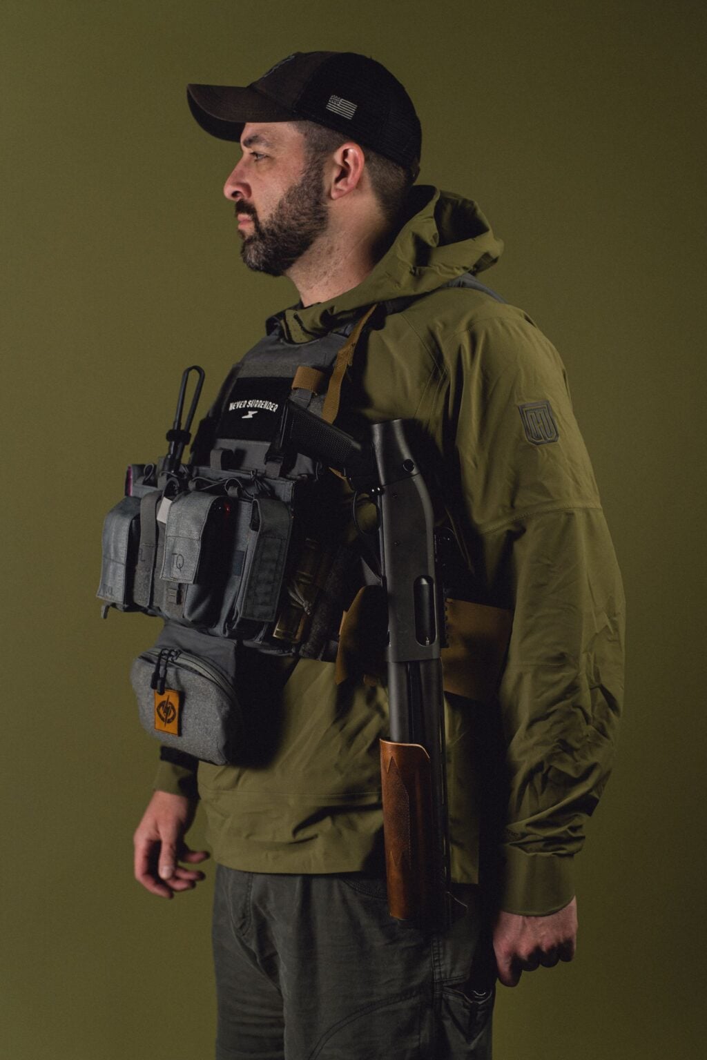 Shotgun retention system with magnet.